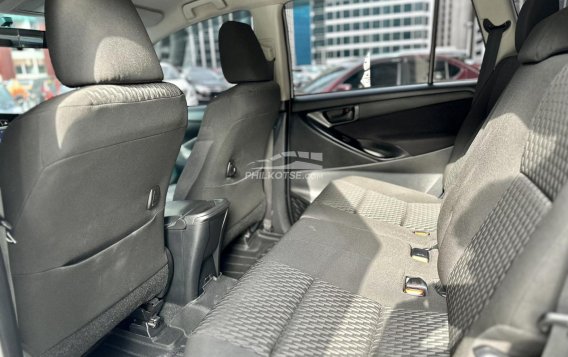 2020 Toyota Innova in Makati, Metro Manila-12