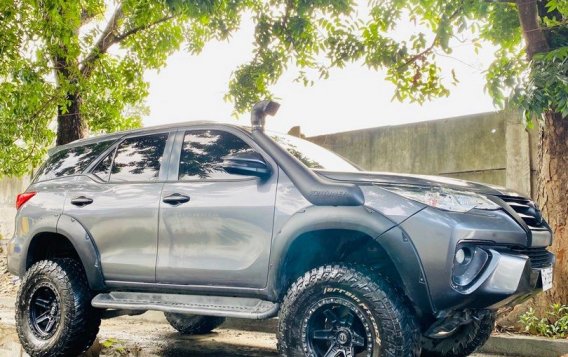 White Toyota Fortuner 2018 for sale in Baliuag-6