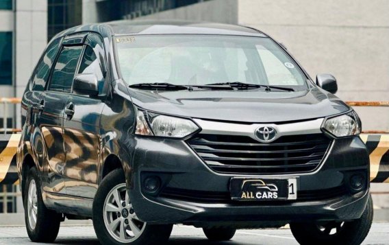 Sell White 2017 Toyota Avanza in Makati-2
