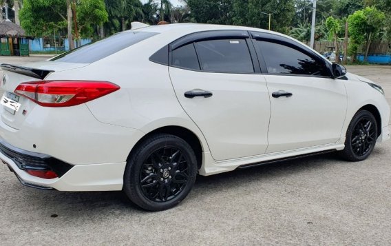 Selling Pearl White Toyota Vios 2022 in Meycauayan-2