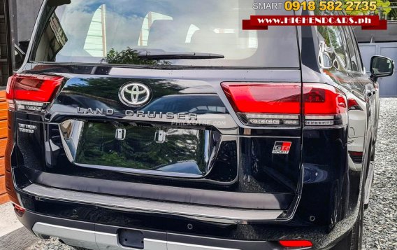 2023 Toyota Land Cruiser in Taguig, Metro Manila-3