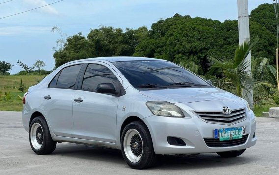 Selling White Toyota Vios 2012 in Parañaque-2