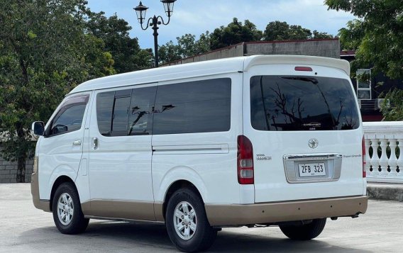 Selling Pearl White Toyota Hiace Super Grandia 2006 in Parañaque-3