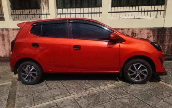 Orange Toyota Wigo 2018 for sale in Manual