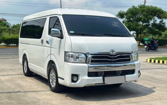 Sell Pearl White 2016 Toyota Hiace Super Grandia in Manila-1