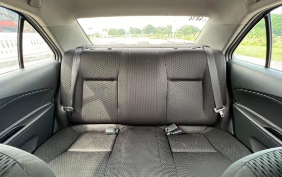 Selling White Toyota Vios 2012 in Parañaque-4