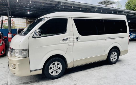 2008 Toyota Hiace Super Grandia in Las Piñas, Metro Manila-3