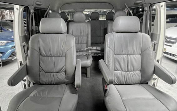 2008 Toyota Hiace Super Grandia in Las Piñas, Metro Manila-10