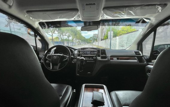 2020 Toyota Hiace Super Grandia Elite 2.8 AT in Manila, Metro Manila-3