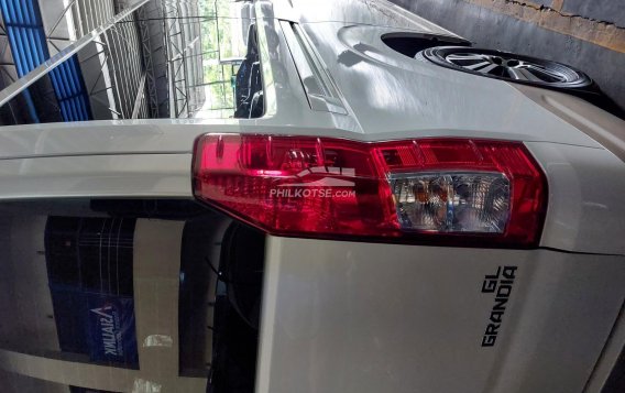2019 Toyota Hiace Super Grandia in Marikina, Metro Manila-7