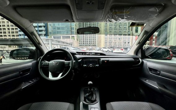2018 Toyota Hilux  2.4 E DSL 4x2 M/T in Makati, Metro Manila-11