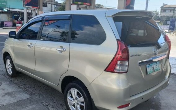 White Toyota Avanza 1999 for sale in Quezon City-6