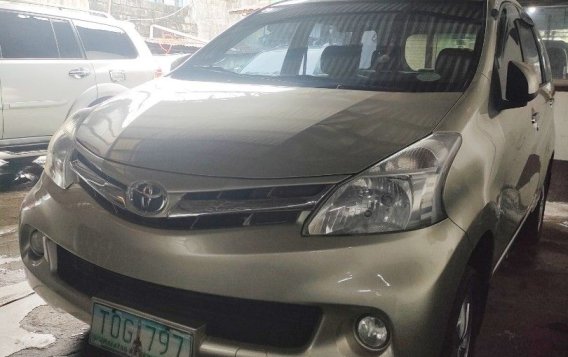 White Toyota Avanza 1999 for sale in Quezon City-1