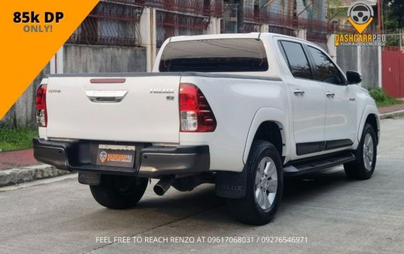 White Toyota Hilux 2017 for sale in Manila-8