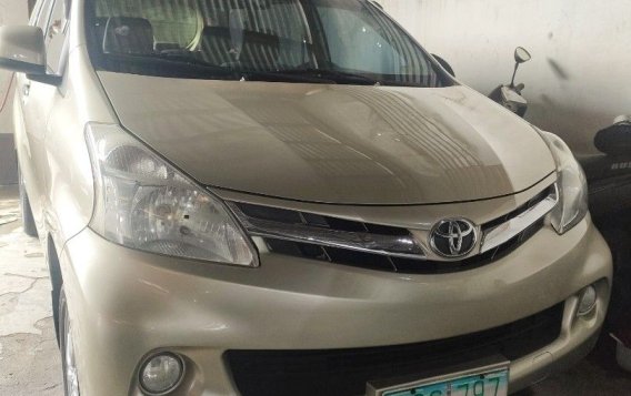 White Toyota Avanza 1999 for sale in Quezon City