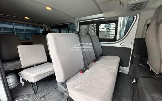 2022 Toyota Hiace  Commuter 3.0 M/T in Makati, Metro Manila-17