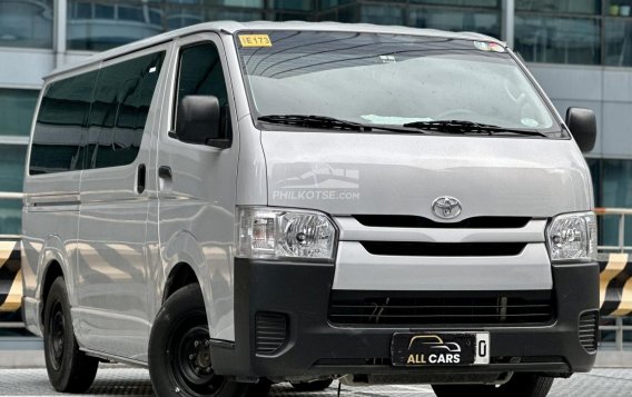 2022 Toyota Hiace in Makati, Metro Manila-22