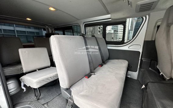 2022 Toyota Hiace in Makati, Metro Manila-8