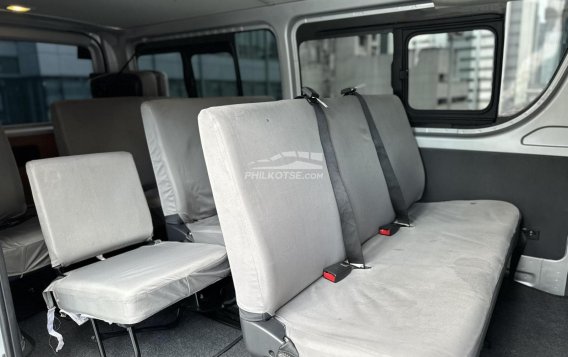 2022 Toyota Hiace in Makati, Metro Manila-3