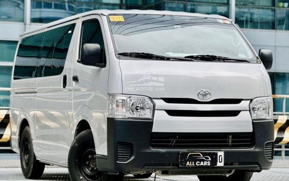 2022 Toyota Hiace  Commuter 3.0 M/T in Makati, Metro Manila-2