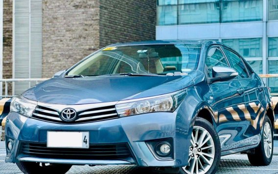 Selling White Toyota Corolla altis 2016 in Makati-2