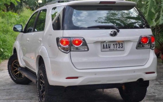 White Toyota Fortuner 2014 for sale in Manila-3