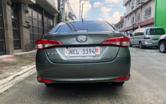 Selling White Toyota Vios 2021 in Quezon City-5