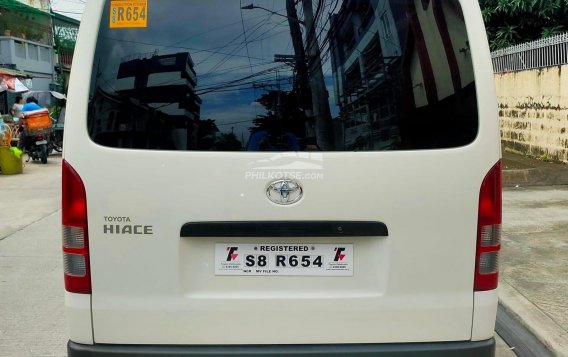 2022 Toyota Hiace  Commuter 3.0 M/T in Quezon City, Metro Manila-4