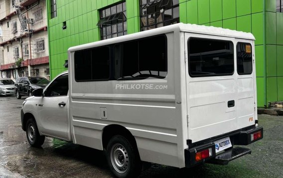 2021 Toyota Hilux 2.4 FX w/ Rear AC 4x2 M/T in Quezon City, Metro Manila-3