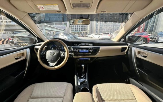 2014 Toyota Corolla Altis  1.6 V CVT in Makati, Metro Manila-3