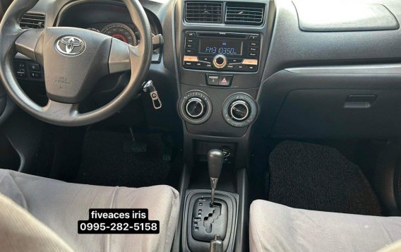 Selling White Toyota Avanza 2018 in Mandaue-1