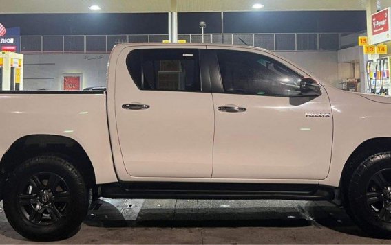 White Toyota Hilux 2021 for sale in Quezon City-3