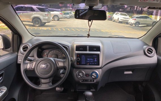 Sell White 2018 Toyota Wigo in Quezon City-8