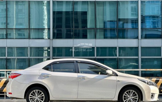 2014 Toyota Altis in Makati, Metro Manila-16