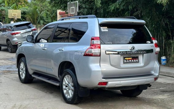 2015 Toyota Land Cruiser Prado 4.0 4x4 AT (Gasoline) in Manila, Metro Manila-6