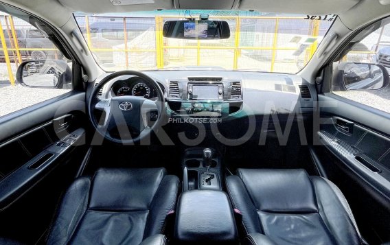 2016 Toyota Fortuner  2.4 V Diesel 4x2 AT in Makati, Metro Manila-6