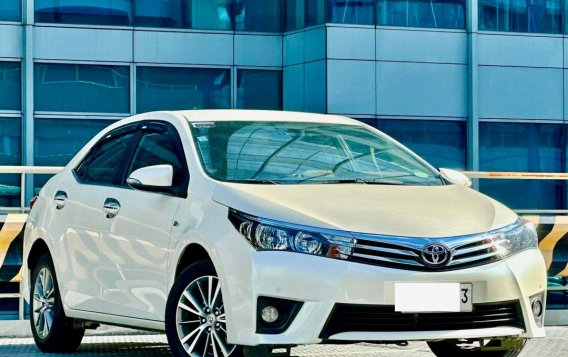White Toyota Corolla altis 2014 for sale in Automatic-1