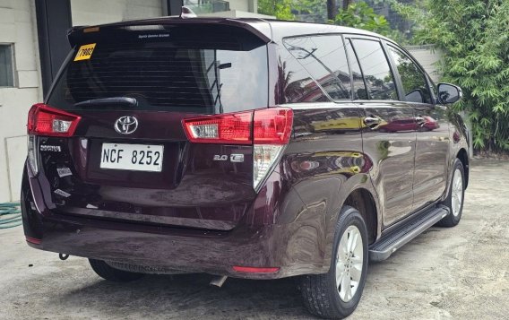 Selling White Toyota Innova 2016 in Quezon City-3