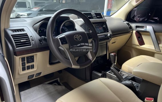 2016 Toyota Land Cruiser in Pasay, Metro Manila-23