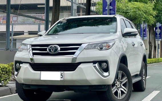 White Toyota Fortuner 2016 for sale in Makati-6