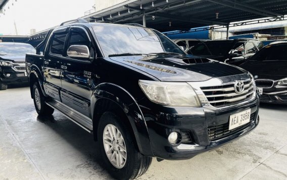 White Toyota Hilux 2014 for sale in Las Piñas-2