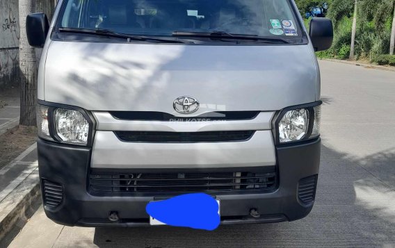 2017 Toyota Hiace  Commuter 3.0 M/T in Taytay, Rizal-5