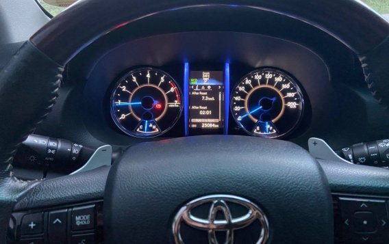 Sell White 2018 Toyota Fortuner in Manila-5