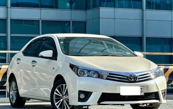 White Toyota Corolla altis 2014 for sale in Makati-1