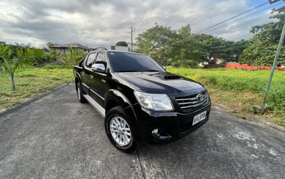 White Toyota Hilux 2015 for sale in Automatic