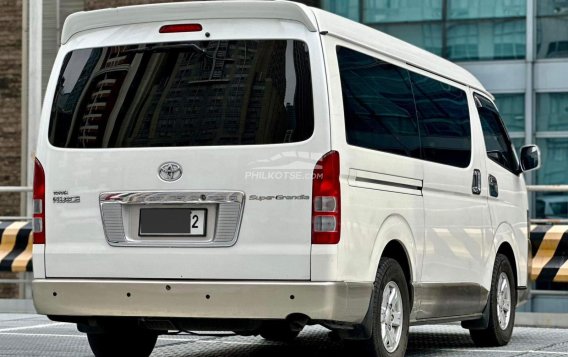 2011 Toyota Hiace Super Grandia in Makati, Metro Manila-13