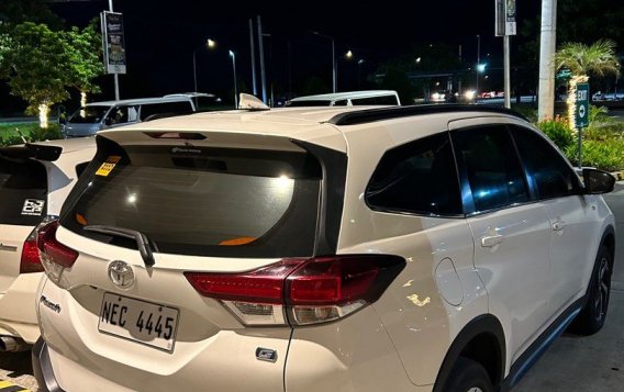 Sell White 2019 Toyota Rush in Manila-3