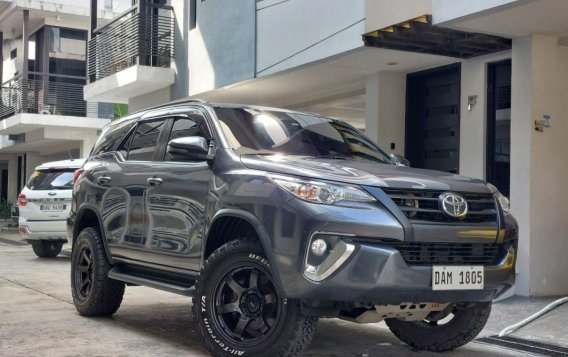 Selling White Toyota Fortuner 2019 in Quezon City