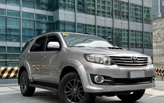 2015 Toyota Fortuner  2.4 V Diesel 4x2 AT in Makati, Metro Manila-2