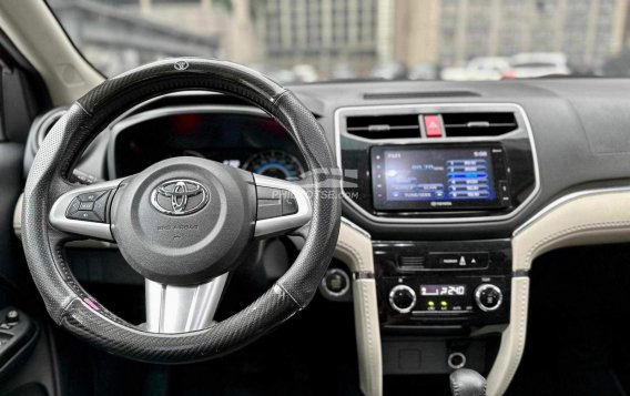 2018 Toyota Rush  1.5 G AT in Makati, Metro Manila-9